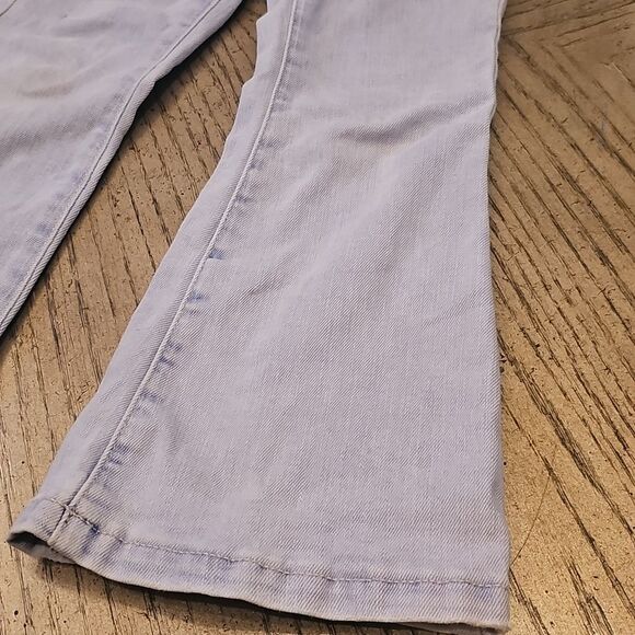 Light Blue Mid Rise Flare Jeans Size 5 - Picture 5 of 15